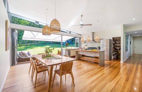Bungwahl House | Seals Lodge