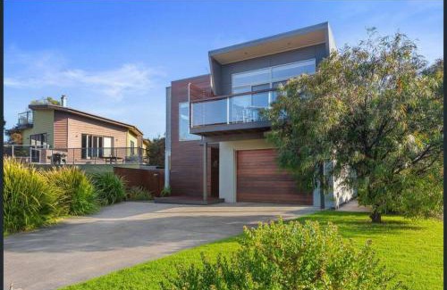 Apollo Bay House | Seamount - Apollo Bay. Dogs - Wood Fire - Spa