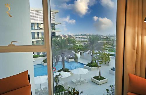 Saadiyat Cultural District Apartment | Seaside 1BR Retreat in Saadiyat Island - Pool, Gym & Near Saadiyat Beach & Louvre Abu Dhabi