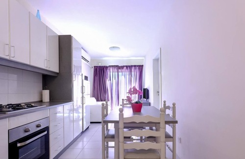 Għadira Apartment | Seaside 2 Bedroom Apt w Side Sea Views - New