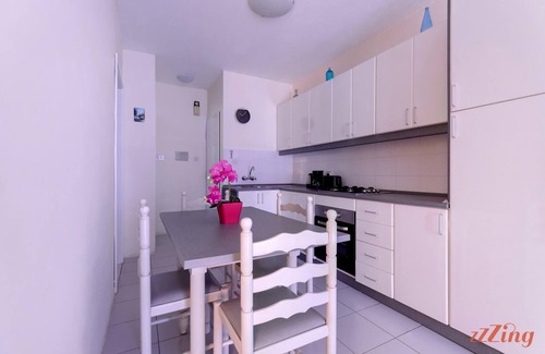 Għadira Apartment | Seaside 2 Bedroom Apt w Side Sea Views - New