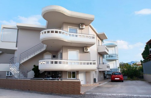 Lerna Apartment | Seaside Apartment