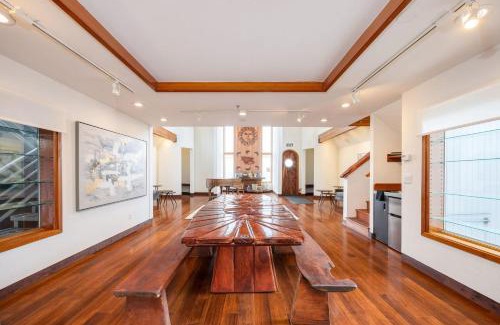 El Granada Villa | Seaside Art Gallery Loft Inspire Your Creativity with Breathtaking Views!