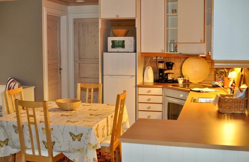Tonsberg Apartment | Seaside Comfort with Terrace - Business and Leisure Friendly