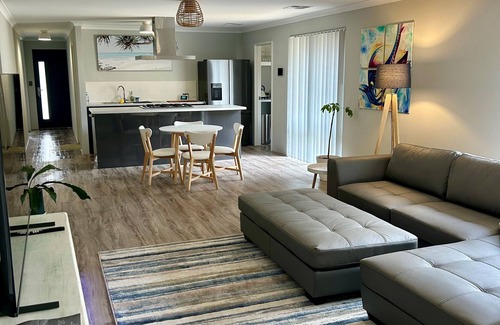 Myalup House | Seaside escape awaits your family in Myalup!
