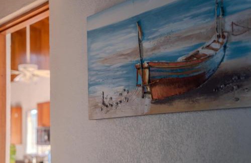 Antoneys Cay Bed & Breakfast | Seaside Inn Roatan