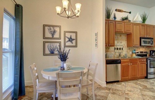 Sand Point House | Seaside Paradise – Downstairs Unit - 1BR/1BA – Close to beach and pool!