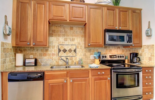 Sand Point House | Seaside Paradise – Downstairs Unit - 1BR/1BA – Close to beach and pool!