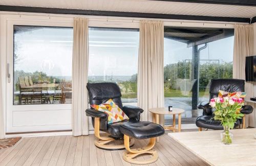 Bjert House | Seaside Retreat with Swing - By Traum Ferienwohnungen