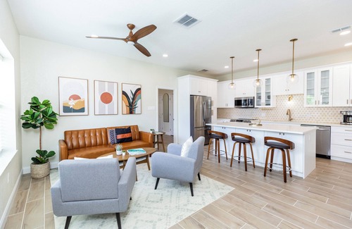 Sunset Beach House | "Seaside Serenity: Stunning Beach House Retreat"