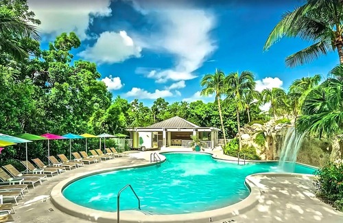 Rock Harbor Hotel | Seaside Serenity! 2 Pet-friendly Units, Outdoor Swimming Pool, Beach Access!