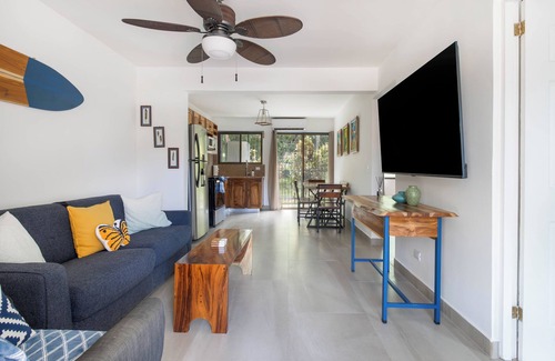 Coco Sunset Hills Condo | Seaside Solace - 2 Bedrooms 500 Meters To Beach