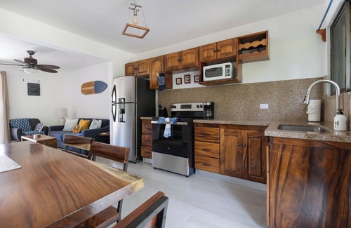 Coco Sunset Hills Condo | Seaside Solace - 2 Bedrooms 500 Meters To Beach