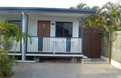 Torquay Cabin | Seaside Studio 11 - Walk To The Beach!