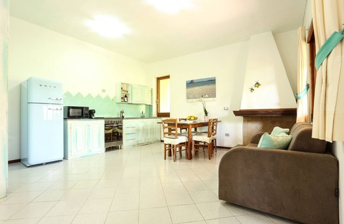 Case Peschiera-Lu Fraili House | Seaside villa surrounded by a lovely garden