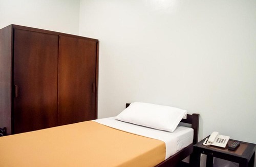 Sablayan Bed & Breakfast | Seasons Hotel Sablayan