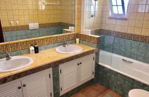 Benagil House | Seaview Benagil Villa 15