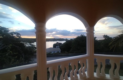 Orange Bay Apartment | Seaview escape one-bedroom apt