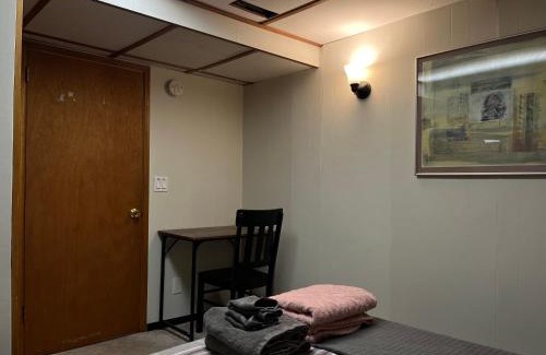 West Seattle House | Seaview Hideaway Heated Floors, free parking