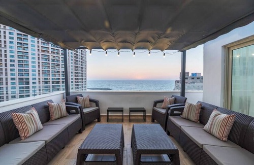 San Stifano Apartment | Seaview Rooftop in San Stefano
