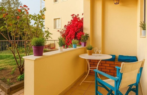 Avia House | Seaview Terrace Haven-Perfect Location By The Sea