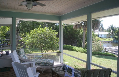 Sebastian House | Sebastian Fisherman/Family Delight*Deep Water Access*Boat Dock and Fishing