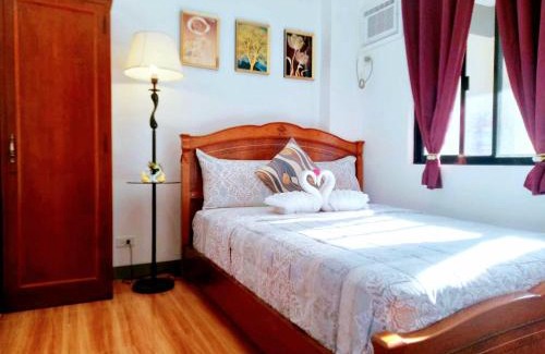 Liloan Apartment | Secluded Apartment with Full Kitchen & Balcony Garden View