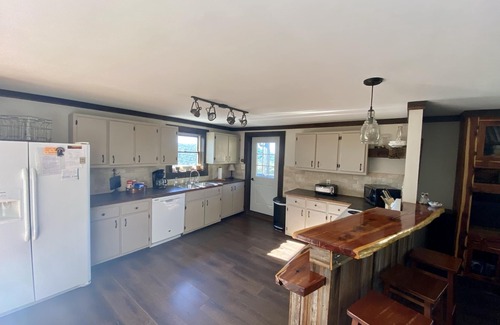 Pickens Cabin | Secluded cabin with Mountain views, pet friendly, -fire pit