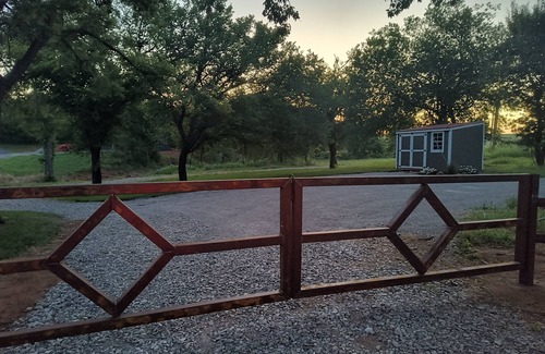 Chickasha Cottage | Secluded Container home In the country. Hot tub. Fire pit. Retreat