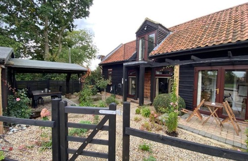 Foxley House | Secluded Countryside Retreat. Pet Friendly stays at The Old Workhouse Paddocks