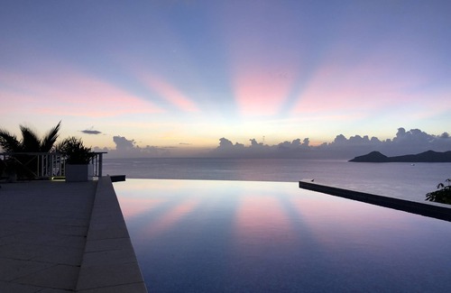 Oualie Bay Villa | Secluded, exclusive, totally private luxury villa overlooking the prettiest bay.