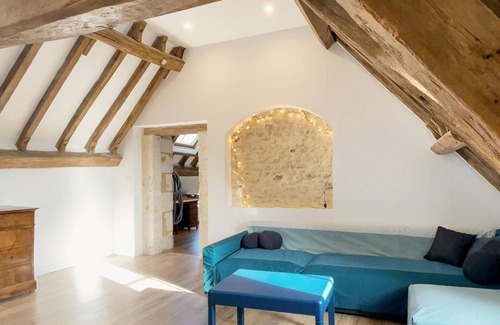 Dorceau Cottage | Secluded Farmhouse with Indoor Pool, Large Garden, and Forest Views
