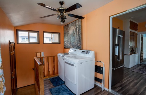 Berkeley House | Secluded in the City! New remodeled 2 bedroom near Berkeley Lake, pet friendly.