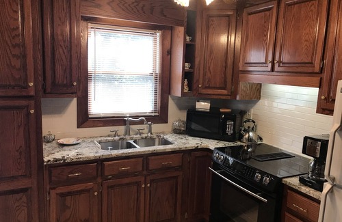 Sautee Nacoochee Cabin | Secluded Log Cabin on creek; near Helen, Anna Ruby Falls and Unicoi