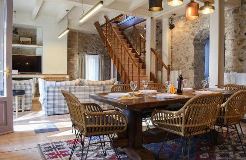 Dimitsana Villa | Secluded Mountain Refuge - Theonimfi Paradise Gem