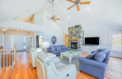 Bumpass House | Secluded Serenity