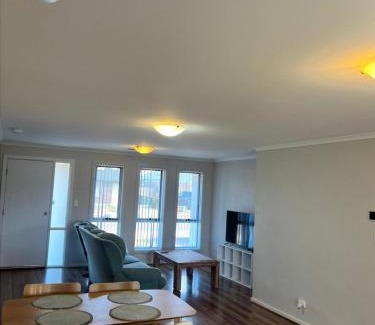 Whyalla Jenkins Apartment | Secure 4BR Garage Whyalla