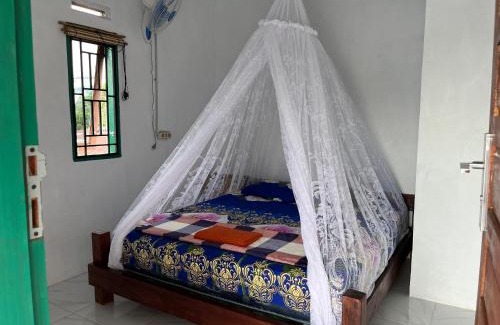 Bukit Lawang House | SEE BUKIT LAWANG Homestay & Tours
