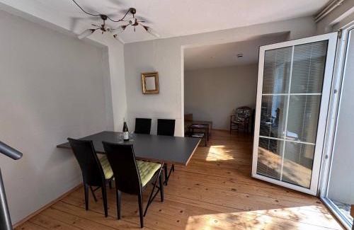 Altstadt Apartment | seeglueck HÄUSLE - Charmantes Ferienhaus mit Innenhof in zentraler Altstadtlage von Konstanz