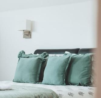 Hythe House | Seek Hythe