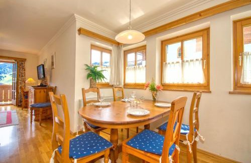 Furth Apartment | Select Top 4 - by Alpen Apartments