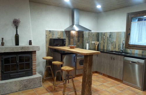 Sant Bartomeu del Grau Cottage | Self catering La Cabanya del Permanyer for 2 people