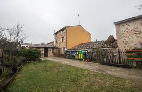 Mambrillas de Lara Cottage | Self catering El Rincón del Alfoz for 14 people