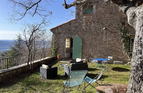 Aiguines House | Self catering apartment in a farmhouse with an exceptional lake view