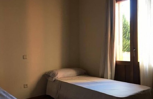 Navacerrada Cottage | Self catering Chalet Piscina Privada for 9 people