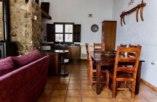 Pedroso de Acim Cottage | Self catering Finca Los Canchales for 9 people