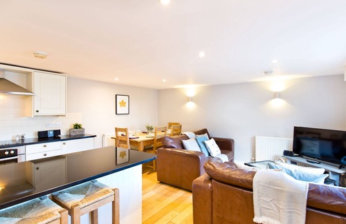 Hurdlow Cottage | Self catering holiday barn in Hurdlow, near to High Peak Trail. Sleeps 6