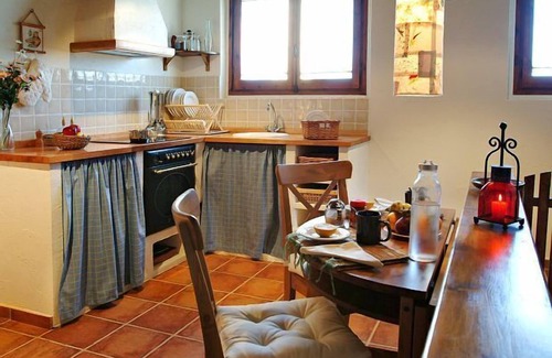 Canyelles House | Self catering La Ginesta rural for 20 people