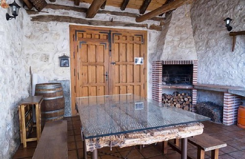 Aldeasona Cottage | Self catering Los Yeros for 17 people