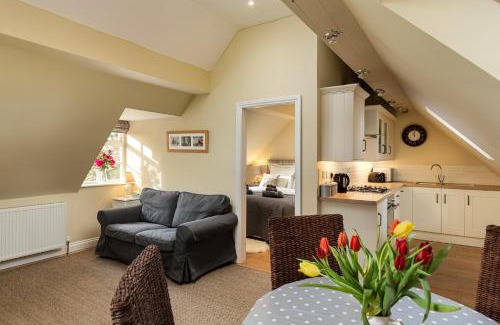 Frodsham Apartment | Self contained accommodation near Delamere forest